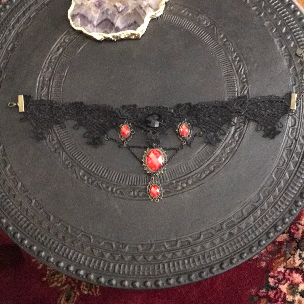 Beautiful Black & Red Choker necklace